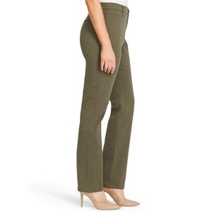 Gloria Vanderbilt Amanda Classic Tapered Trouser
